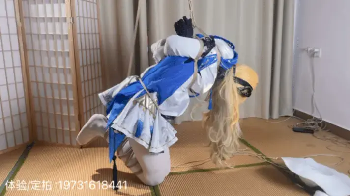 菲比coser 口球 棒棒 放置 各种捆绑 吊起来 最后泄出漏了一地（男娘） 云伶绳屋遗留作品 大家期待了很久的菲比视频 终于剪好发布了！最后是真实膏潮，多谢大家支持。以后视频作品的拍摄数量会大幅度下降，不知道哪一天就完全停更下架所有作品了，大家且看且珍惜吧<br>定拍视频/来工作室体验，请加vx：19731618441，坐标在广州番禺，体验和定拍的价格都不贵，欢迎咨询