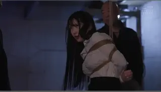 黑丝美女搜查官被捕紧缚捆绑戴上开口器 黑丝美女搜查官td被捕紧缚捆绑戴上开口器35