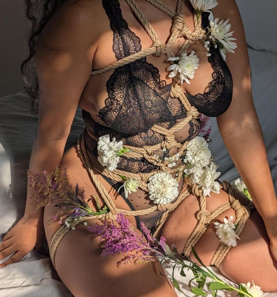 美女捆绑
